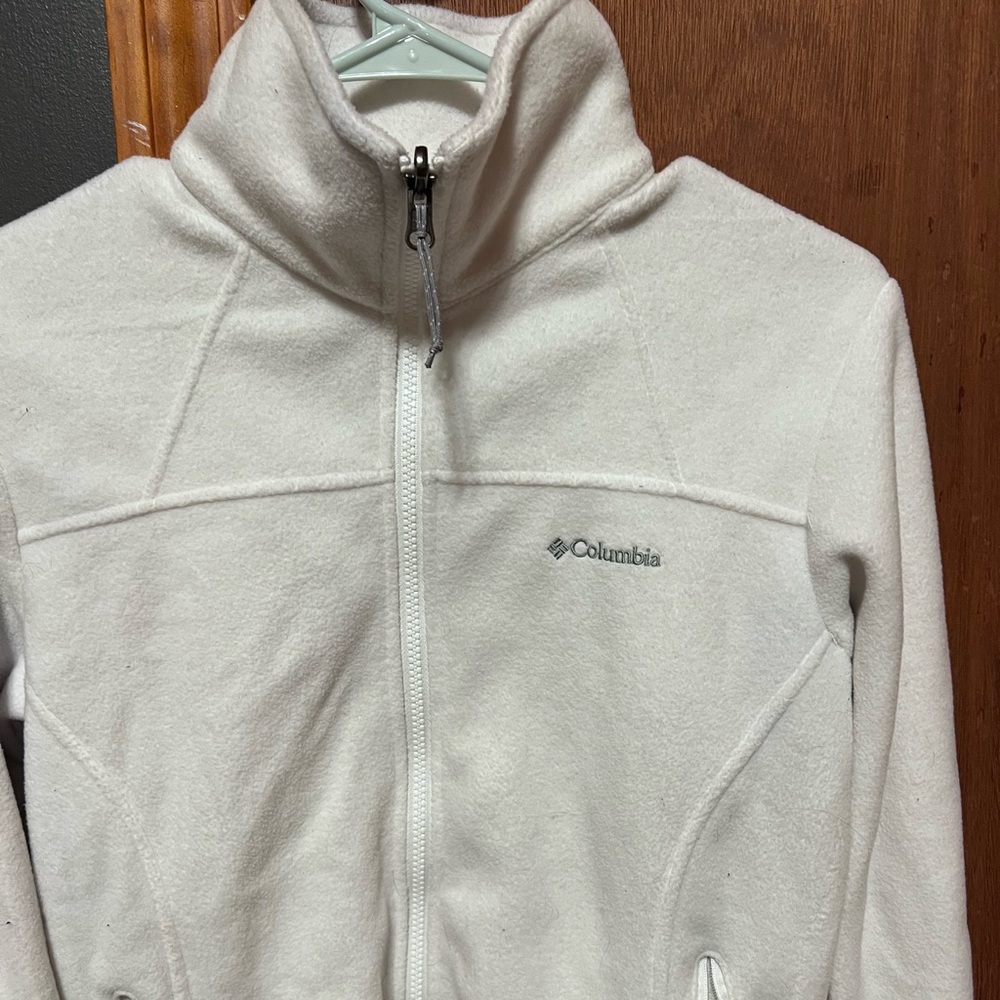 Columbia women’s zipup fleece